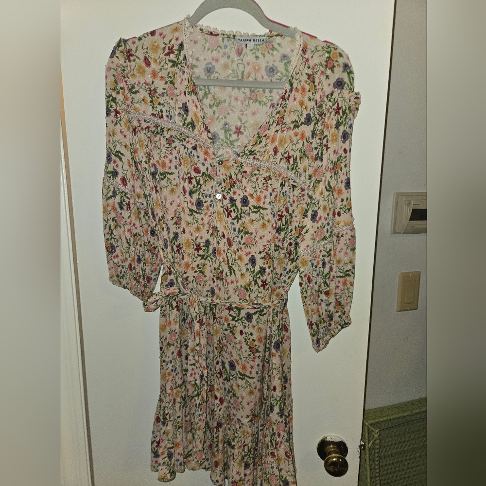 Yakira Bella Floral Long Sleeve Dress